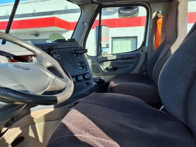 2020 FREIGHTLINER/MERCEDES CASCADIA 125