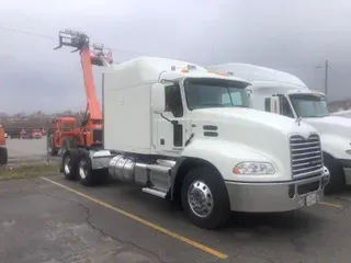 2017 MACK CX613