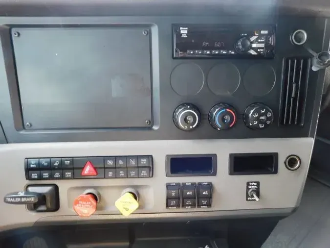 2018 Freightliner New Cascadia 126