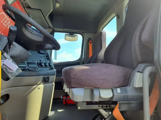 2018 FREIGHTLINER CASCADIA 125