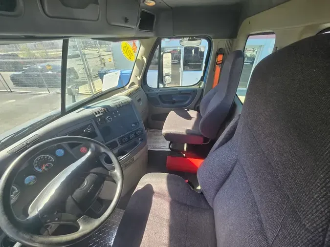 2018 FREIGHTLINER/MERCEDES CASCADIA 113