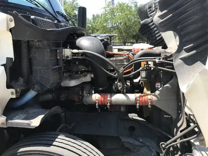 2015 FREIGHTLINER X12564ST