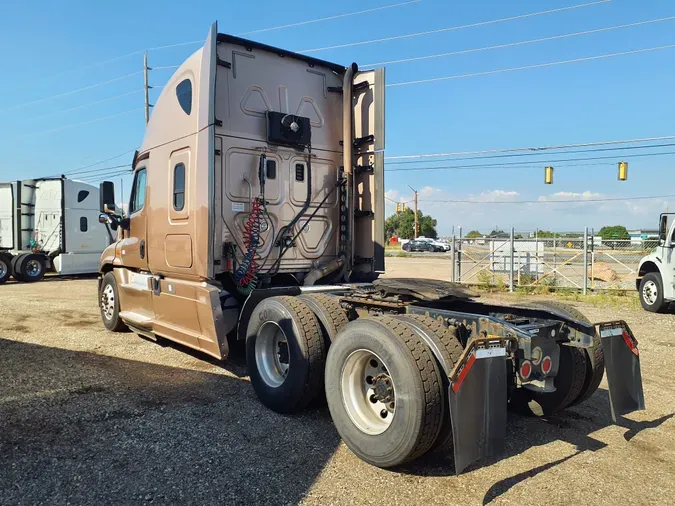 2017 FREIGHTLINER/MERCEDES CASCADIA 125