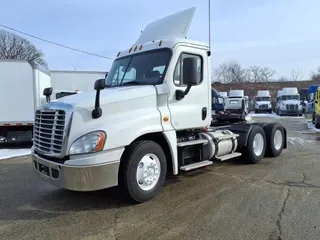 2018 FREIGHTLINER/MERCEDES CASCADIA 125