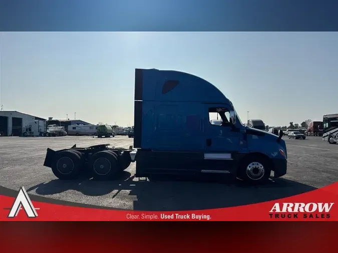 2019 FREIGHTLINER CASCADEVO1