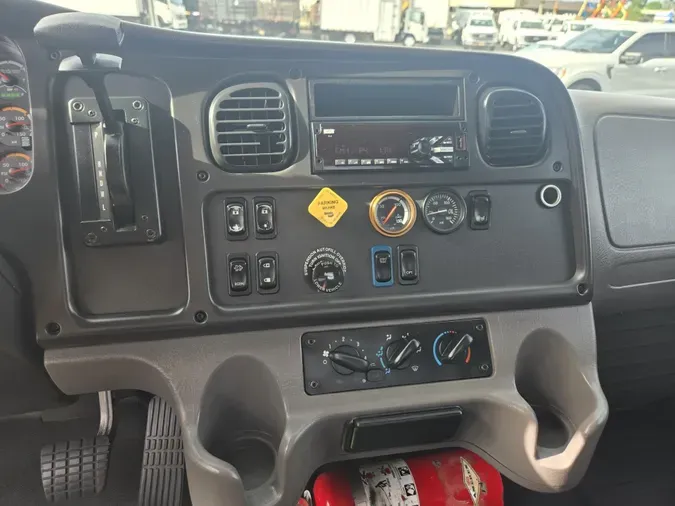 2018 Freightliner Business Class M2 106e9fe5175452e40ee07ddb0d6685e334b