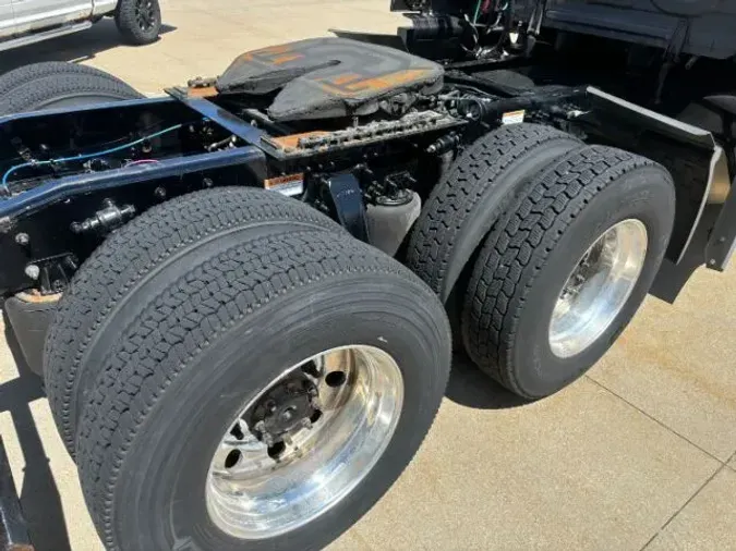 2022 Freightliner New Cascadia 126