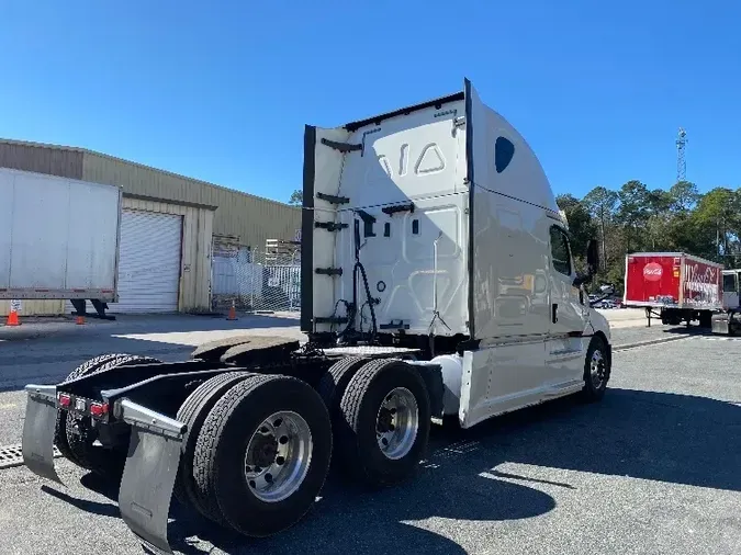 2020 Freightliner T12664ST