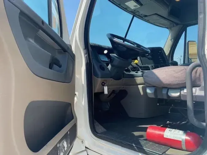 2017 Freightliner Cascadia