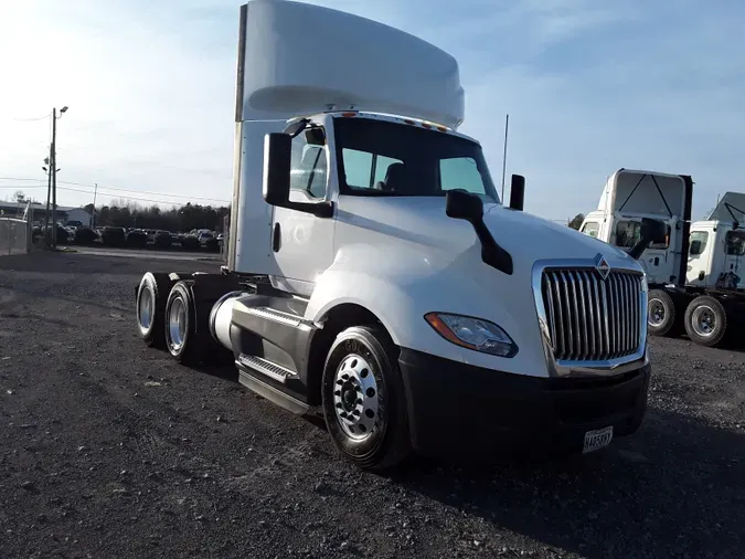 2018 NAVISTAR INTERNATIONAL LT625 DAYCAB T/A