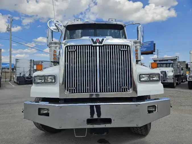 2018 WESTERN STAR 4900SA