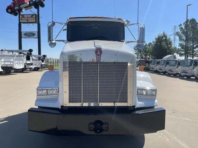 2020 Kenworth T800