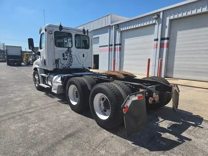 2018 FREIGHTLINER/MERCEDES CASCADIA 113