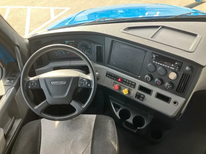 2022 Freightliner Cascadia