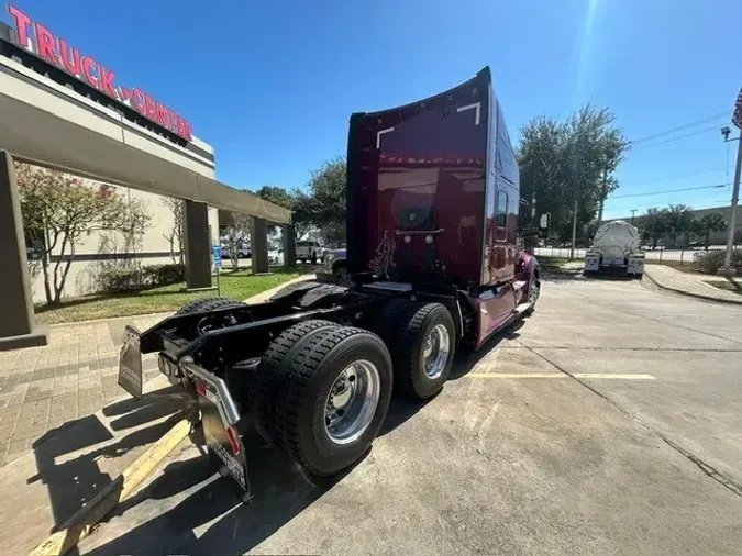 2022 Kenworth T680
