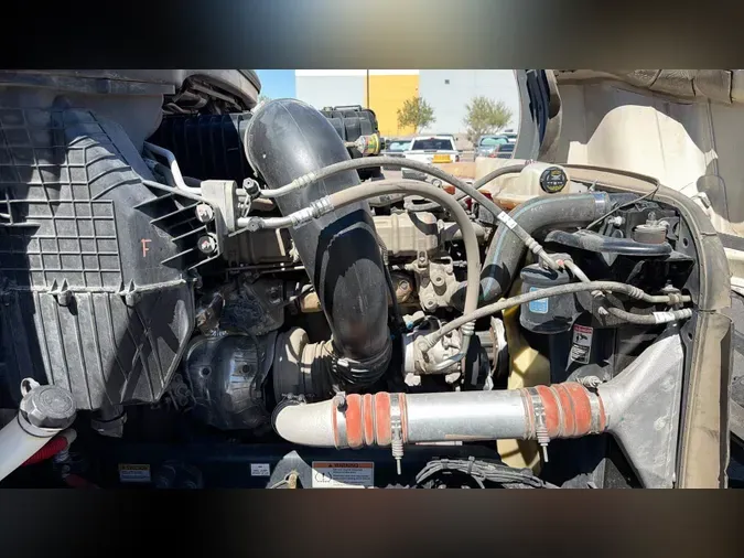 2023 Freightliner Cascadia 126ea1b028c9c2776df9612f04c8ff19498