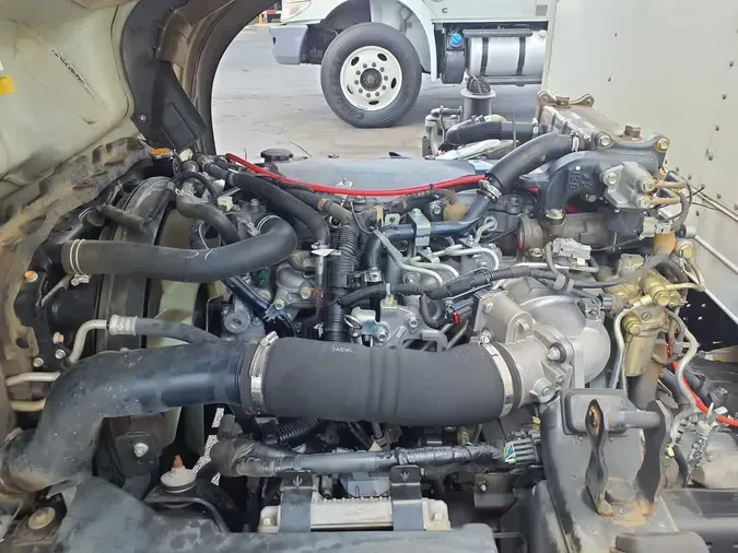 2019 ISUZU NPR HD