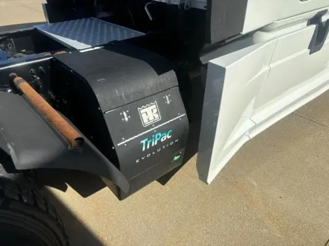 2020 Freightliner New Cascadia 126