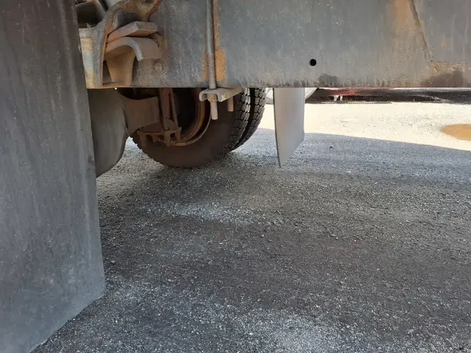 2017 FREIGHTLINER M2 106