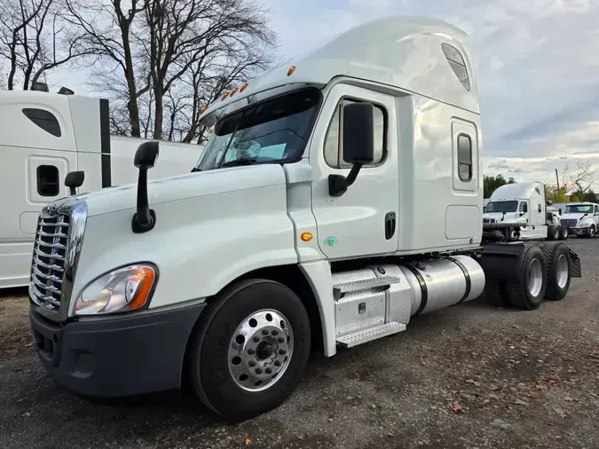 2020 FREIGHTLINER/MERCEDES CASCADIA 125ea2969b48e9a39a9c841128909327f12