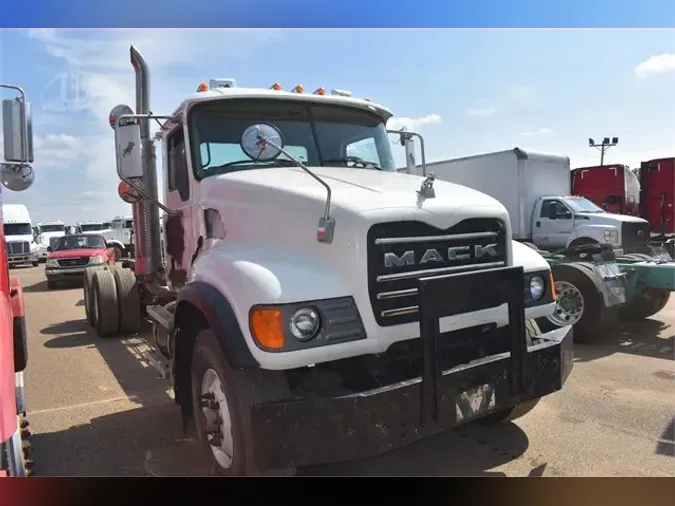 2007 MACK GRANITE CV713