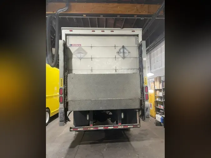 2019 FREIGHTLINER/MERCEDES M2 106ea2bcf939104cd238686ac638bc9d2d3