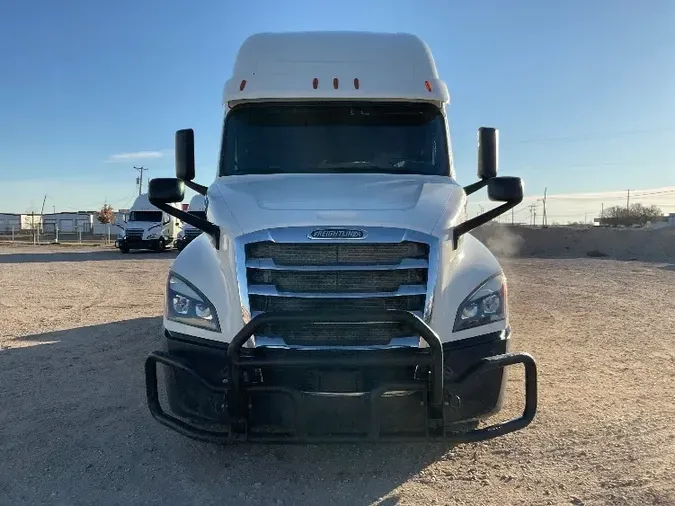 2019 Freightliner T12664ST