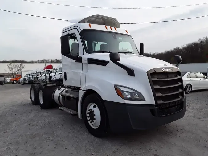 2019 FREIGHTLINER/MERCEDES CASCADIA 125