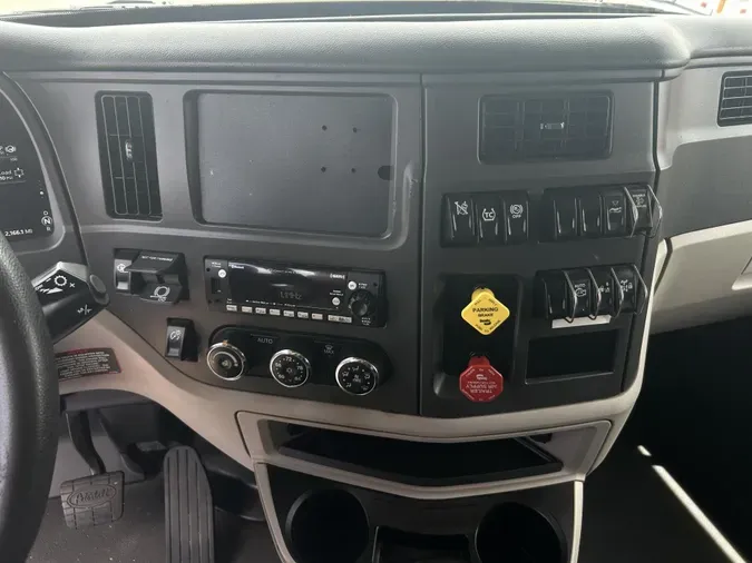 2022 Peterbilt 579ea308dec369fa1ec13bde0f9194e7376