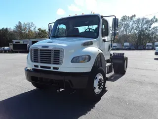2016 Freightliner M2 106