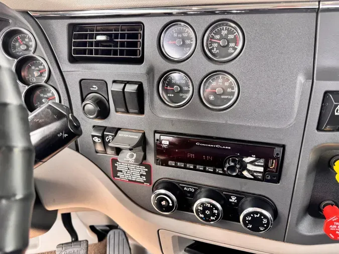 2020 Peterbilt 579