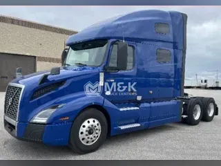 2019 VOLVO VNL64T760