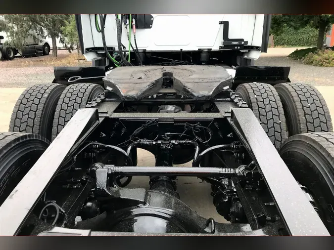 2022 INT LT625 6x4