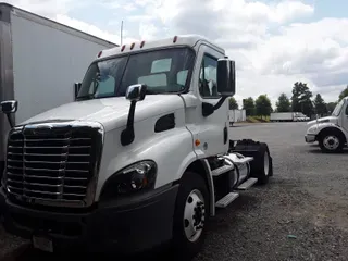 2018 FREIGHTLINER/MERCEDES CASCADIA 113