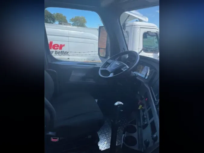 2019 FREIGHTLINER NEW CASCADIA PX12664