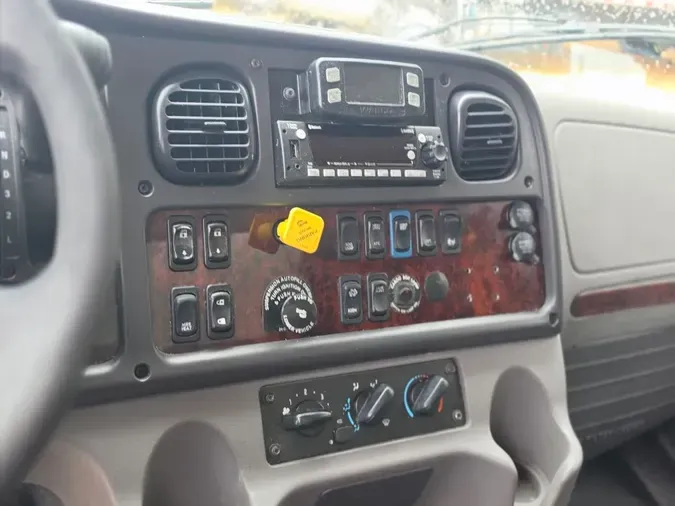 2022 FREIGHTLINER/MERCEDES M2 106ea3e890ae9766f322437b9048862875c