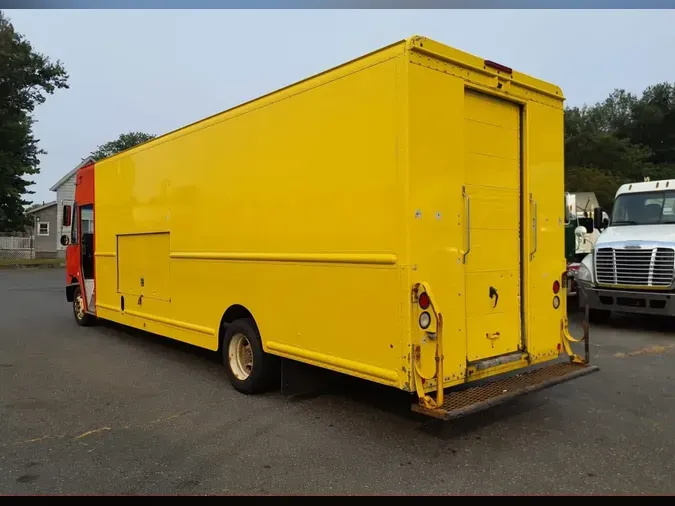 2017 FRTLR CUSTOM CHASSIS CORP MT55