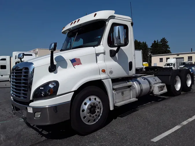 2018 FREIGHTLINER/MERCEDES CASCADIA 125ea3fccf93c723089d408d88d3408e2f5