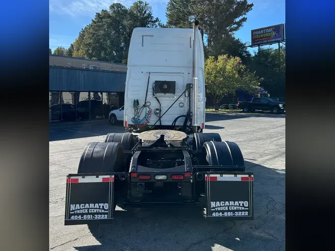 2018 VOLVO VNL64T670