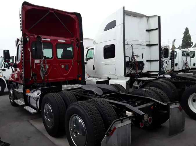 2017 FREIGHTLINER/MERCEDES CASCADIA 125