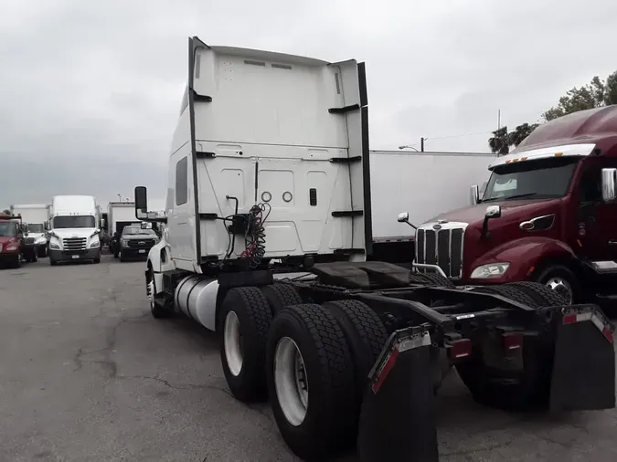 2019 NAVISTAR INTERNATIONAL LT625 SLPR CAB
