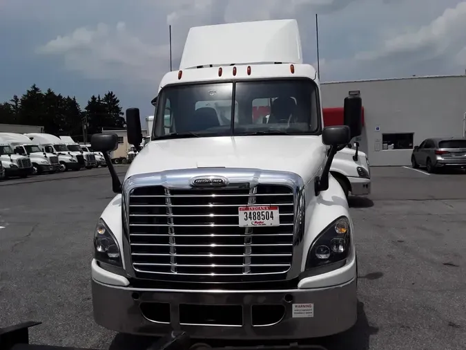 2018 FREIGHTLINER CASCADIA 125