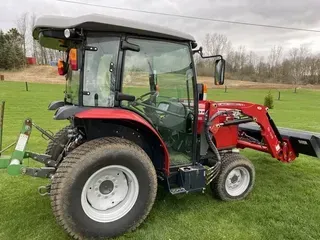 2015 Massey Ferguson 1736