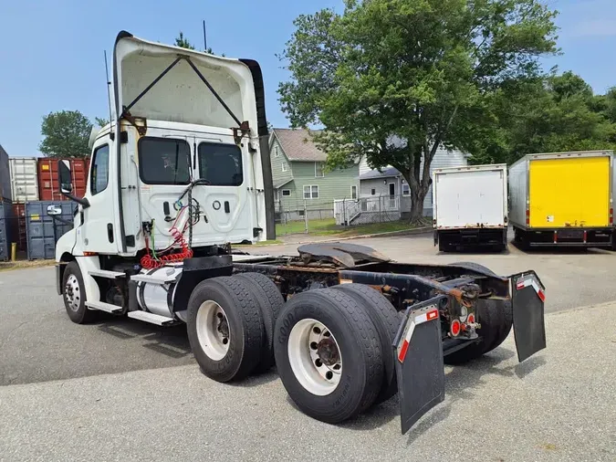 2019 FREIGHTLINER NEW CASCADIA PX12664