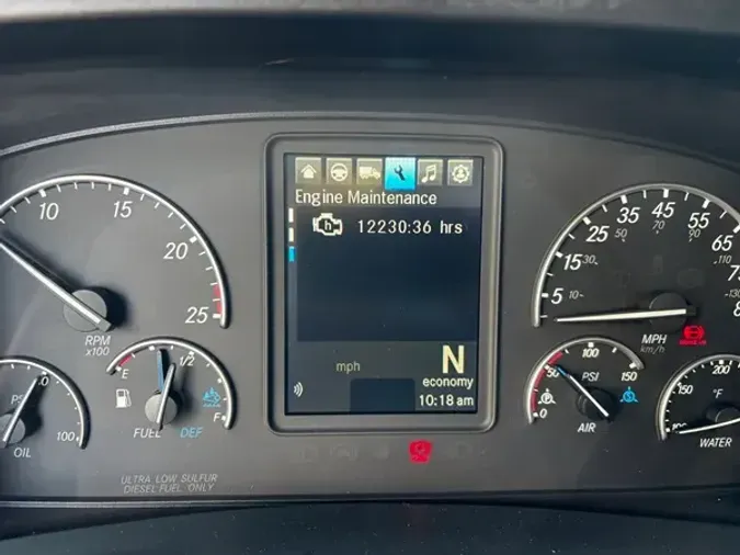 2022 FREIGHTLINER CA126