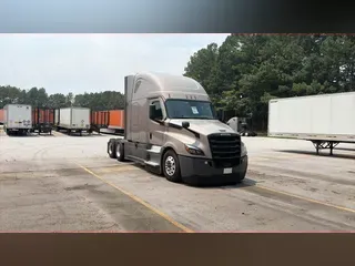 2023 Freightliner Cascadia 126