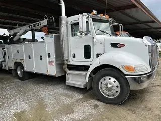 2008 PETERBILT 335