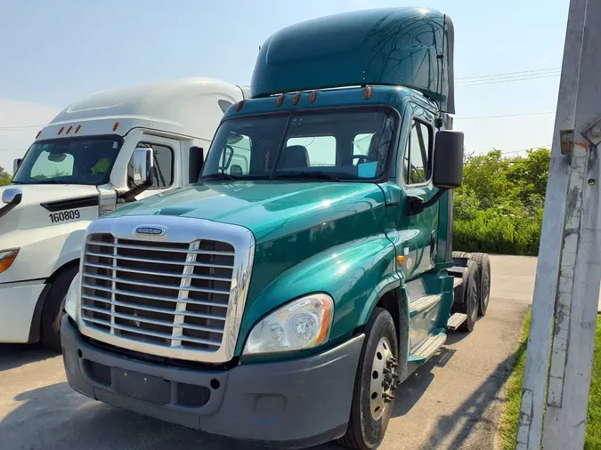 2017 FREIGHTLINER/MERCEDES CASCADIA 125