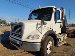 2017 FREIGHTLINER/MERCEDES M2-112