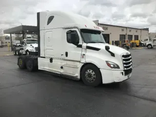 2020 Freightliner T12664ST